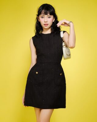 Đầm mini vải tweed phối túi